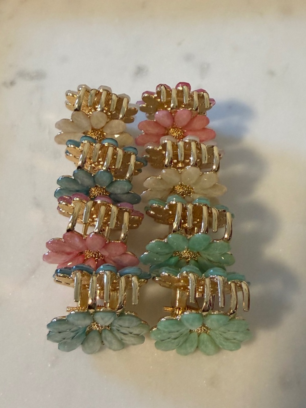 3 for $12: TJ Maxx mini flower claw clips - Picture 3 of 4